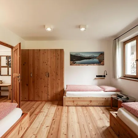 Lindemair Farm stay Lutago
